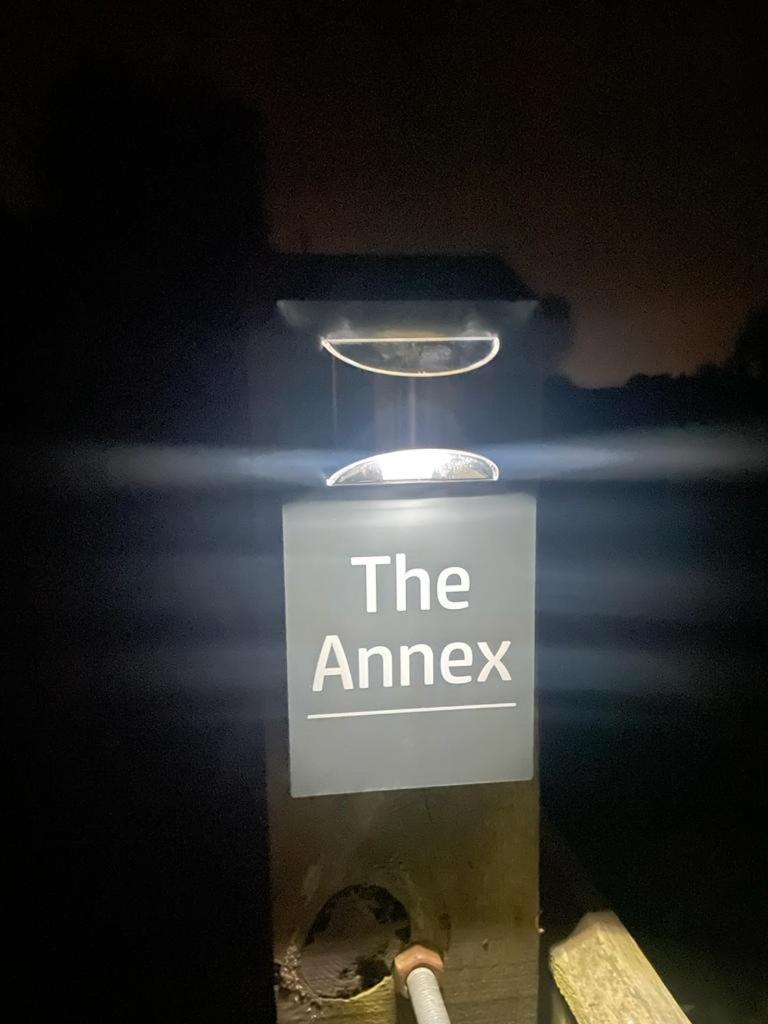 The Annex @ 3 East Town Cottages West Ashton Exteriér fotografie